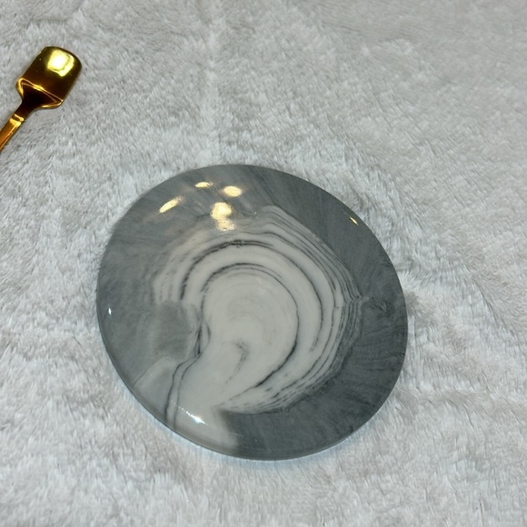 NWOT Does This Ring Make Me Look Engaged Coffee/Tea Set - Picture 7 of 11